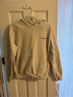 TALENTLESS Off-White Pullover Hoodie with Front Pocket
